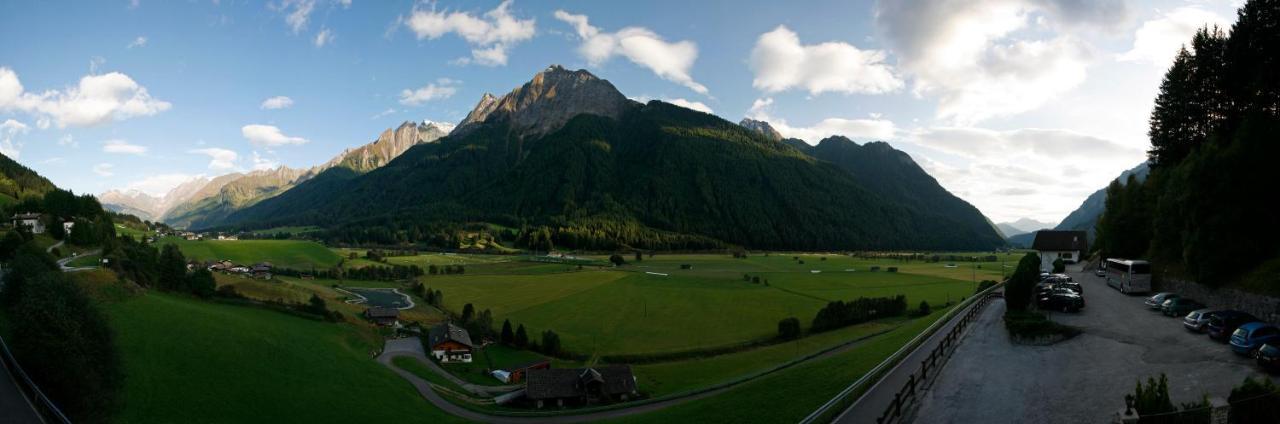 Hotel Kranebitt Val di Vizze Kültér fotó