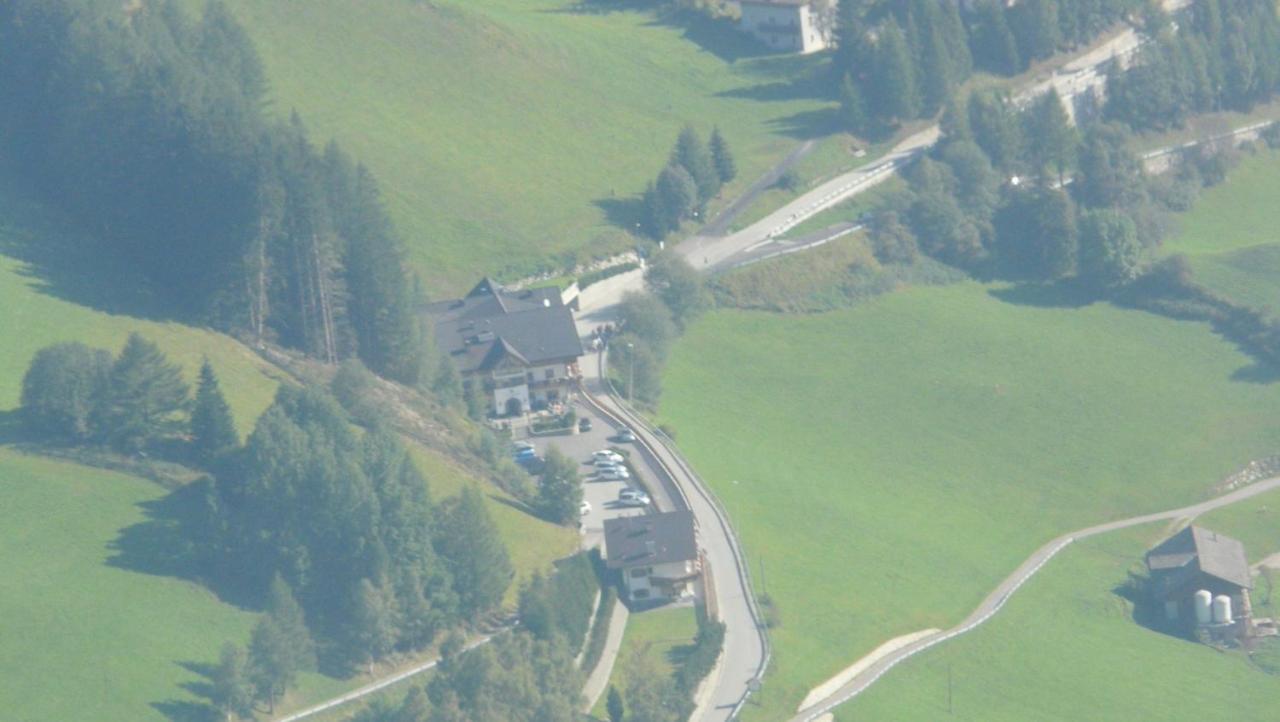 Hotel Kranebitt Val di Vizze Kültér fotó